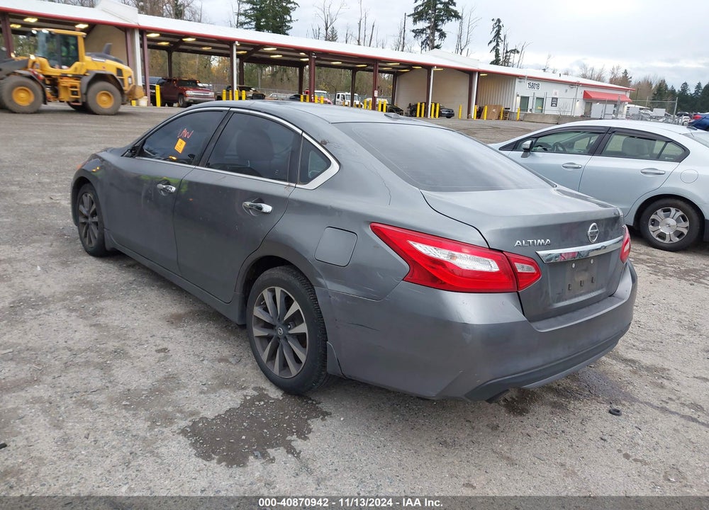 2017 NISSAN ALTIMA VIN: 1N4AL3AP1HN304547