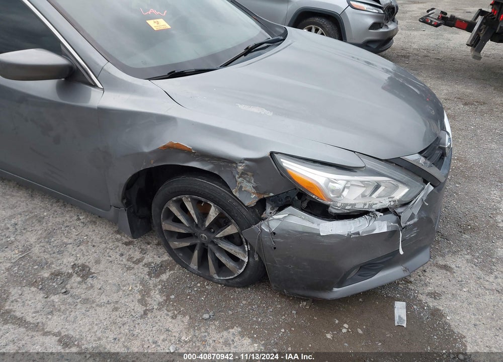 2017 NISSAN ALTIMA VIN: 1N4AL3AP1HN304547