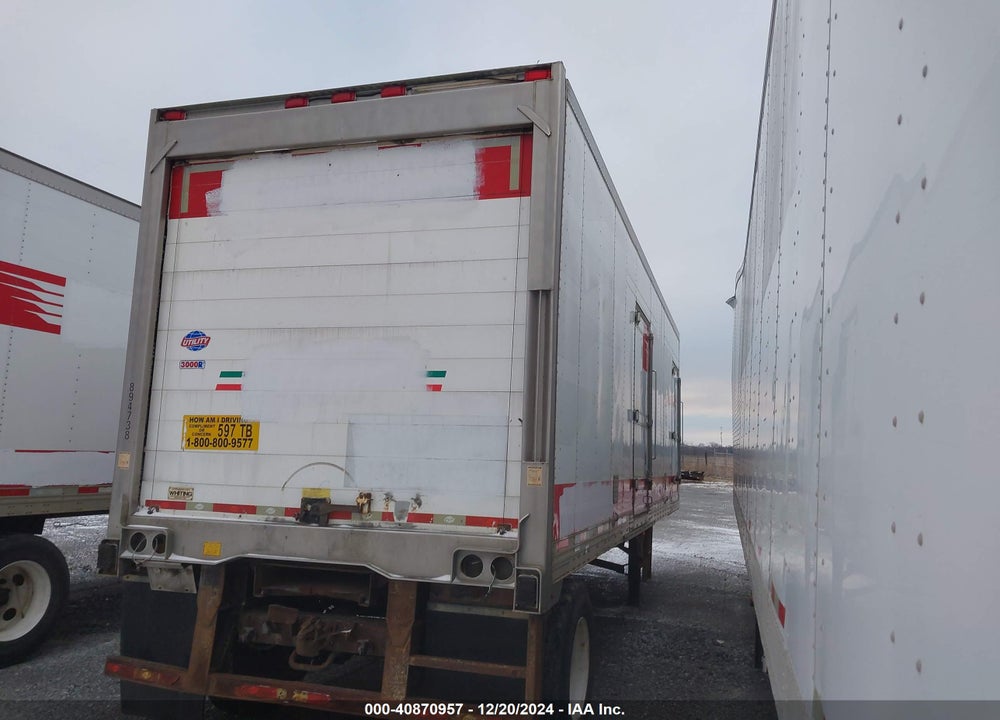 2012 UTILITY TRAILER MFG --- VIN: 1UYVS1289CM324703