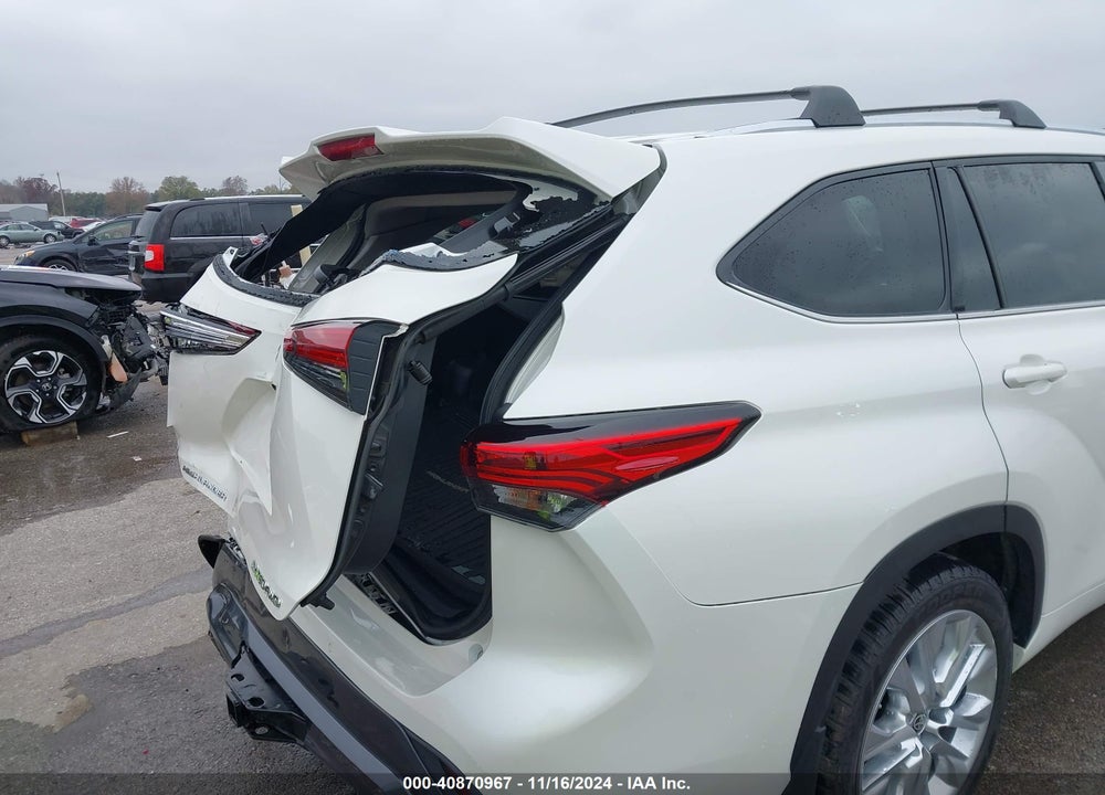 2021 TOYOTA HIGHLANDER LIMITED VIN: 5TDDZRBHXMS530798