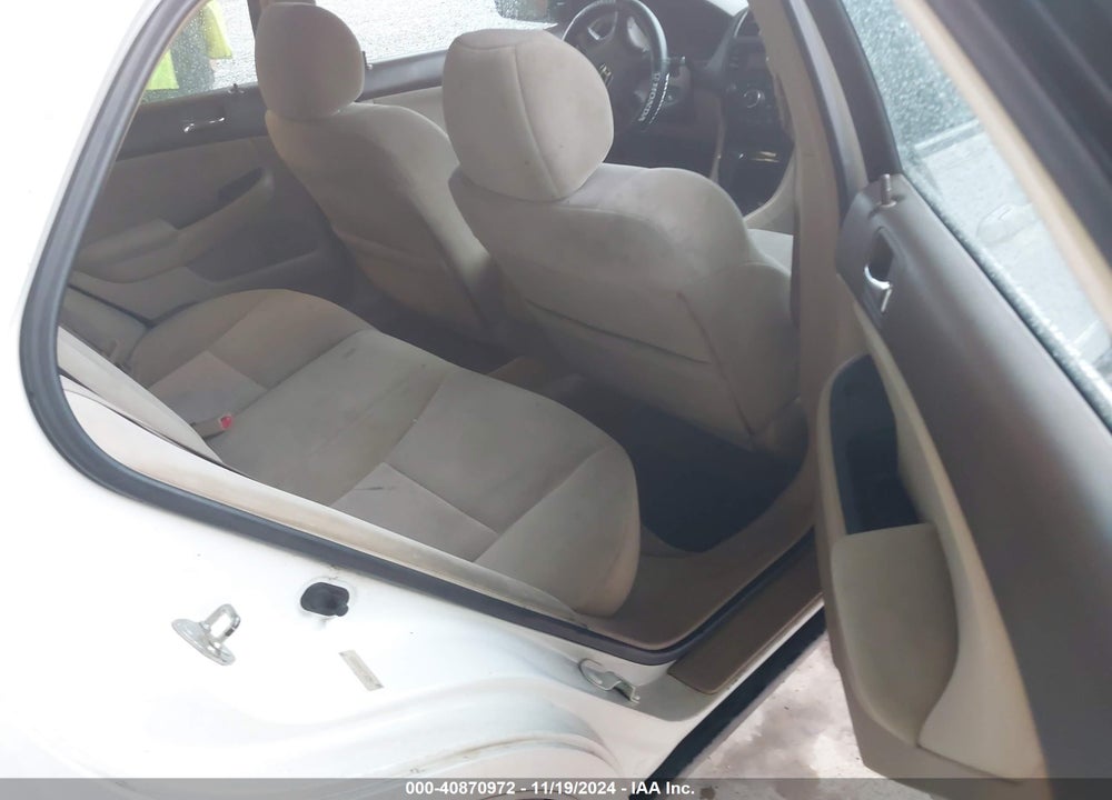 2004 HONDA ACCORD 2.4 LX VIN: 1HGCM563X4A078836