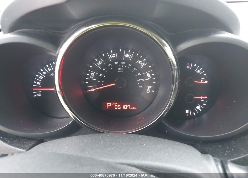 2011 KIA SOUL VIN: KNDJT2A28B7297794