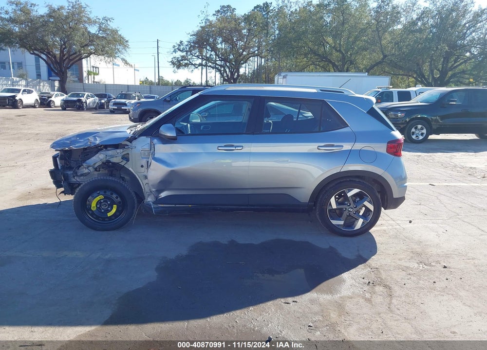 2024 HYUNDAI VENUE SEL VIN: KMHRC8A38RU322523