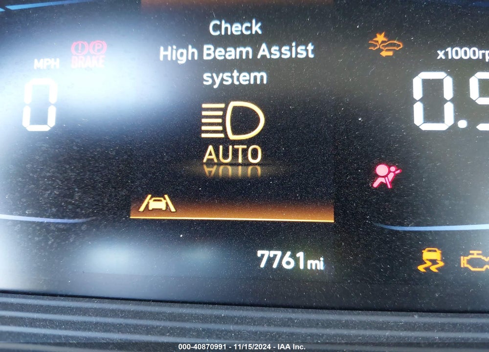 2024 HYUNDAI VENUE SEL VIN: KMHRC8A38RU322523