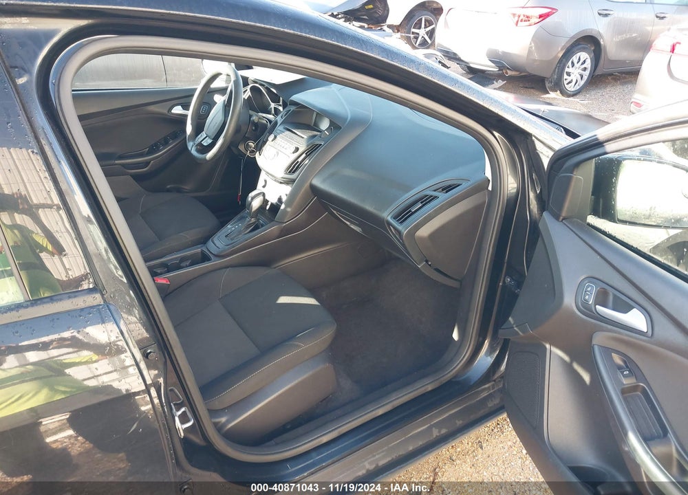 2015 FORD FOCUS SE VIN: 1FADP3F24FL366502