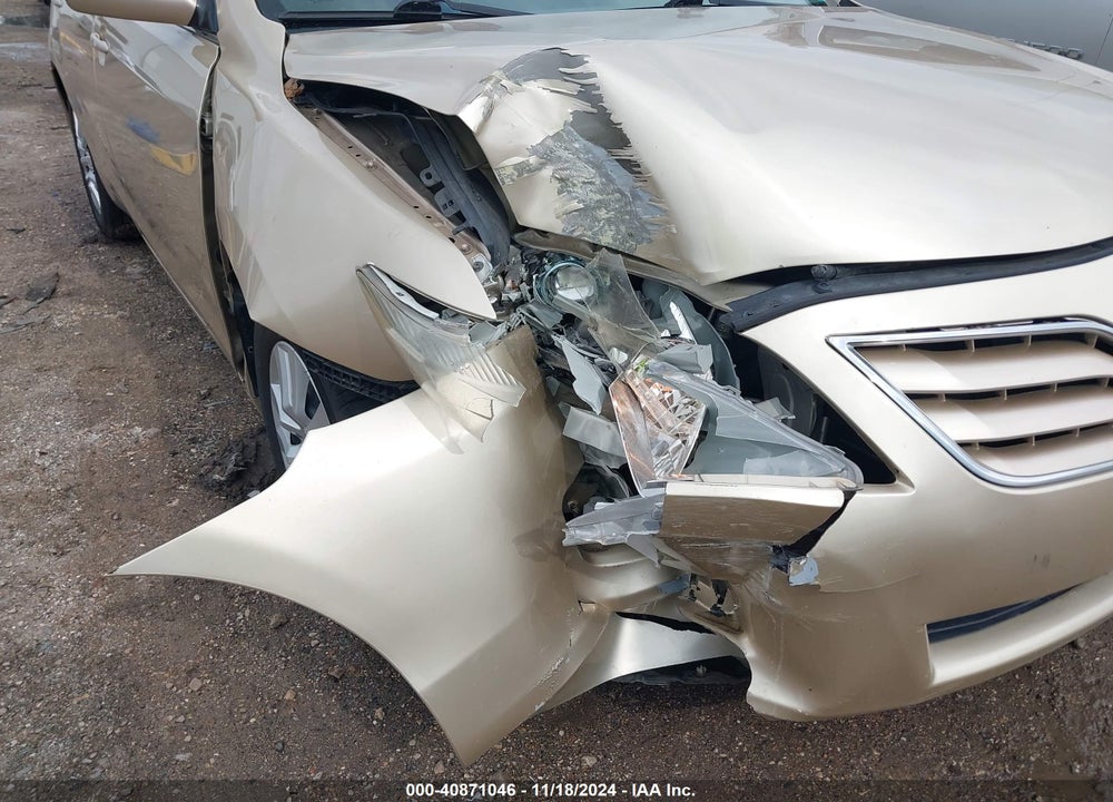 2011 TOYOTA CAMRY LE VIN: 4T1BF3EK5BU166850