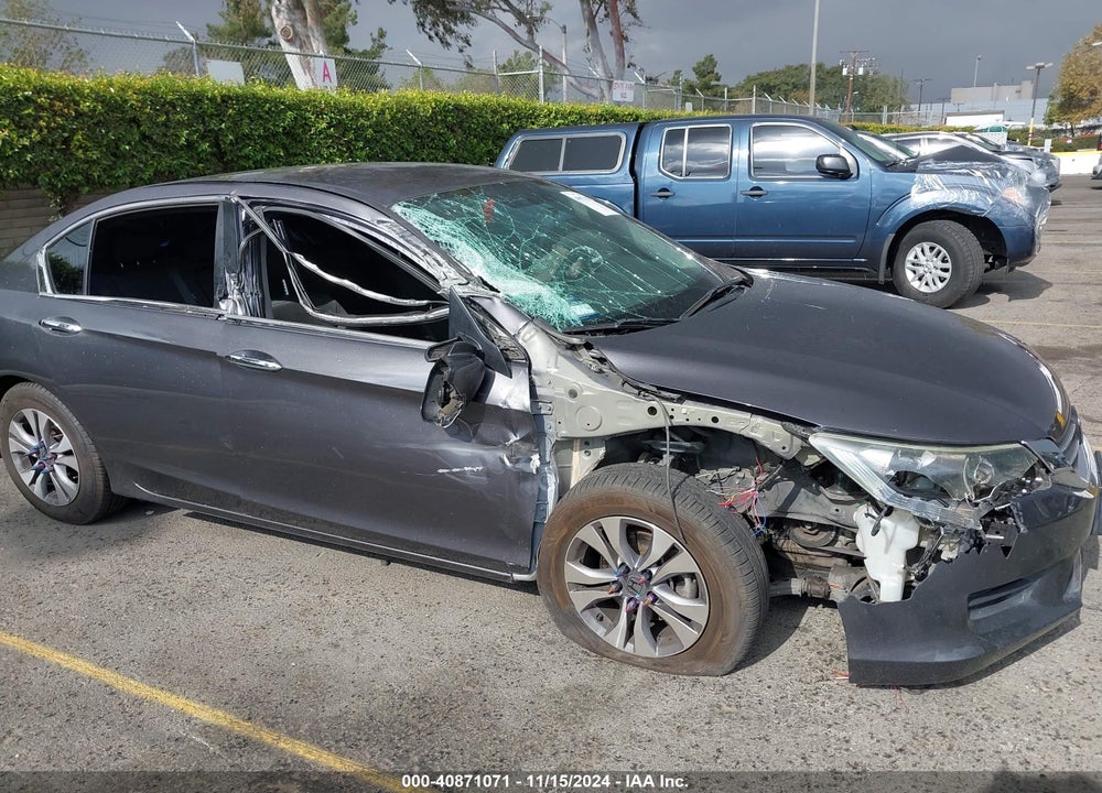 2015 HONDA ACCORD LX VIN: 1HGCR2F31FA136786