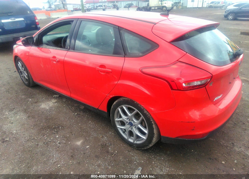 2015 FORD FOCUS SE VIN: 1FADP3K20FL302883