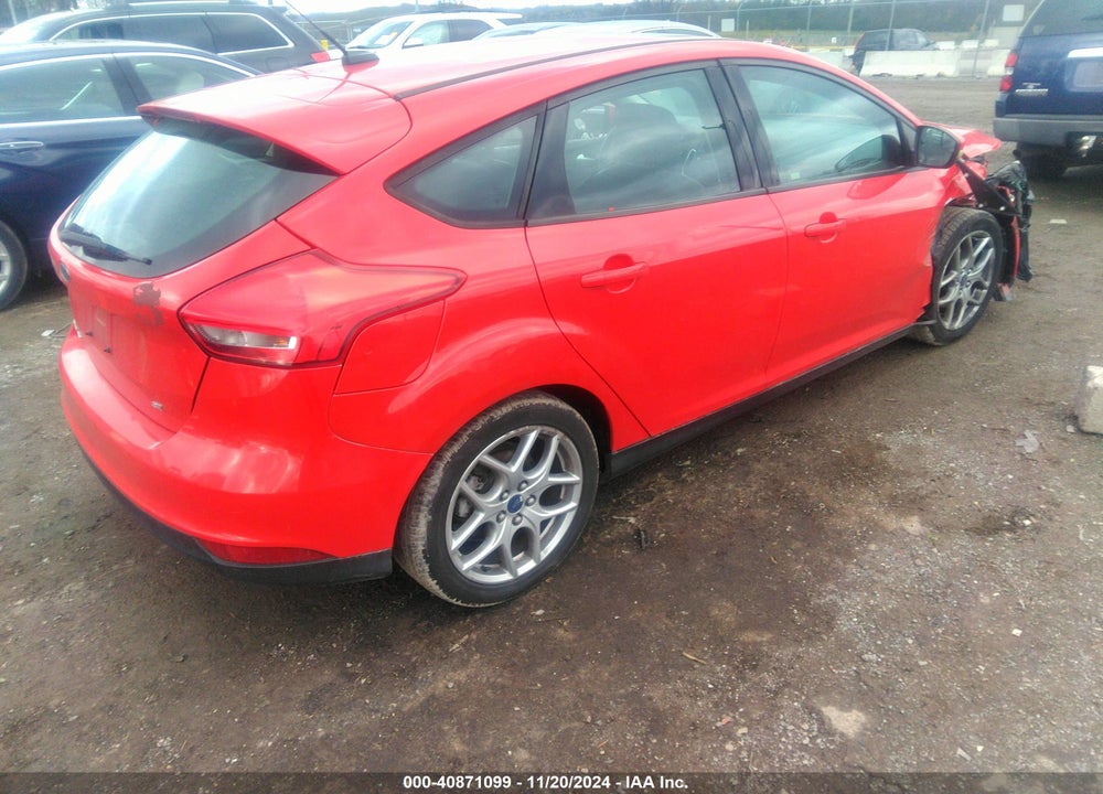 2015 FORD FOCUS SE VIN: 1FADP3K20FL302883