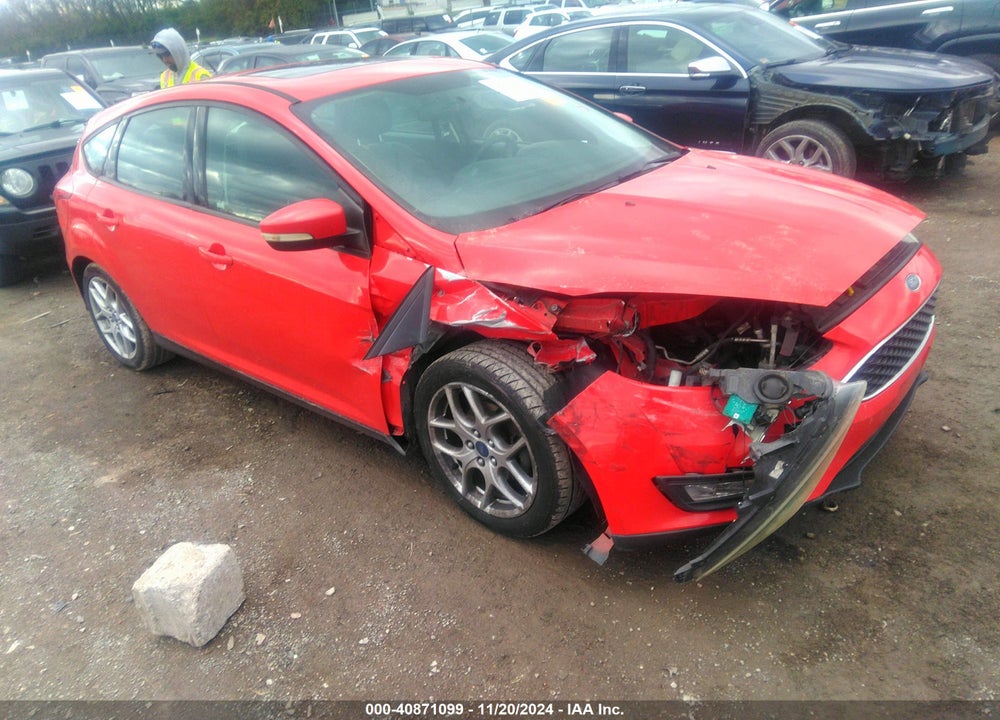 2015 FORD FOCUS SE VIN: 1FADP3K20FL302883