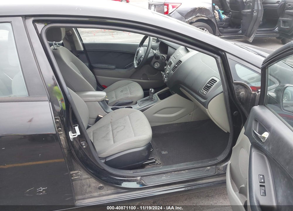 2014 KIA FORTE VIN: KNAFK4A66E5147414