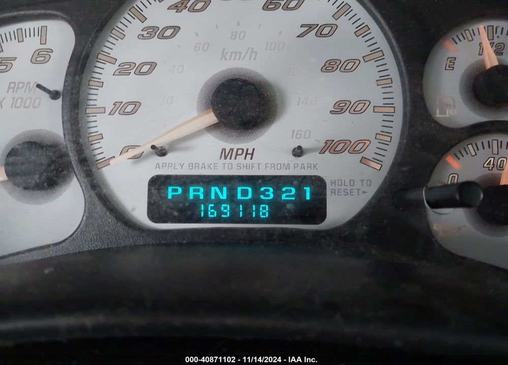 2002 CHEVROLET AVALANCHE 1500 VIN: 3GNEK13T02G126800