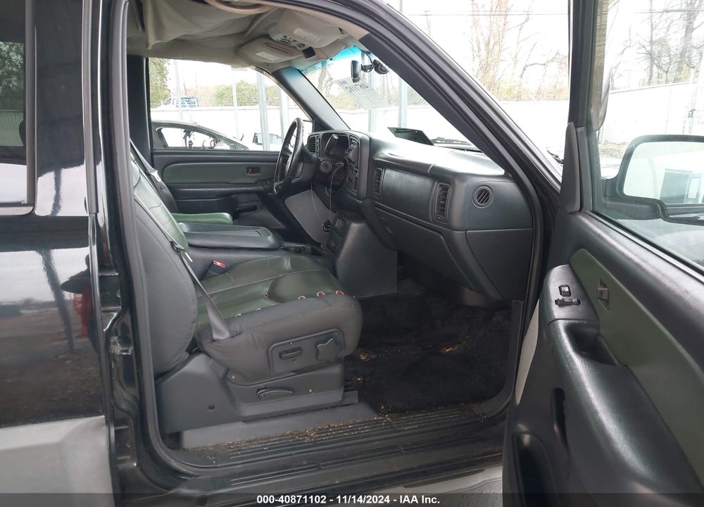 2002 CHEVROLET AVALANCHE 1500 VIN: 3GNEK13T02G126800
