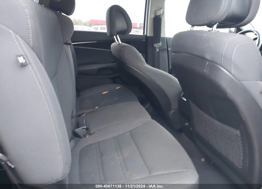 2016 KIA SORENTO 2.4L LX VIN: 5XYPG4A3XGG056946
