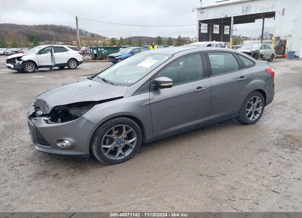 2013 FORD FOCUS SE VIN: 1FADP3F28DL196481