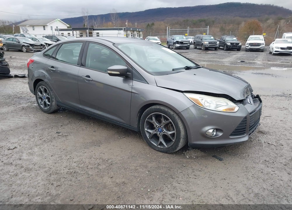 2013 FORD FOCUS SE VIN: 1FADP3F28DL196481