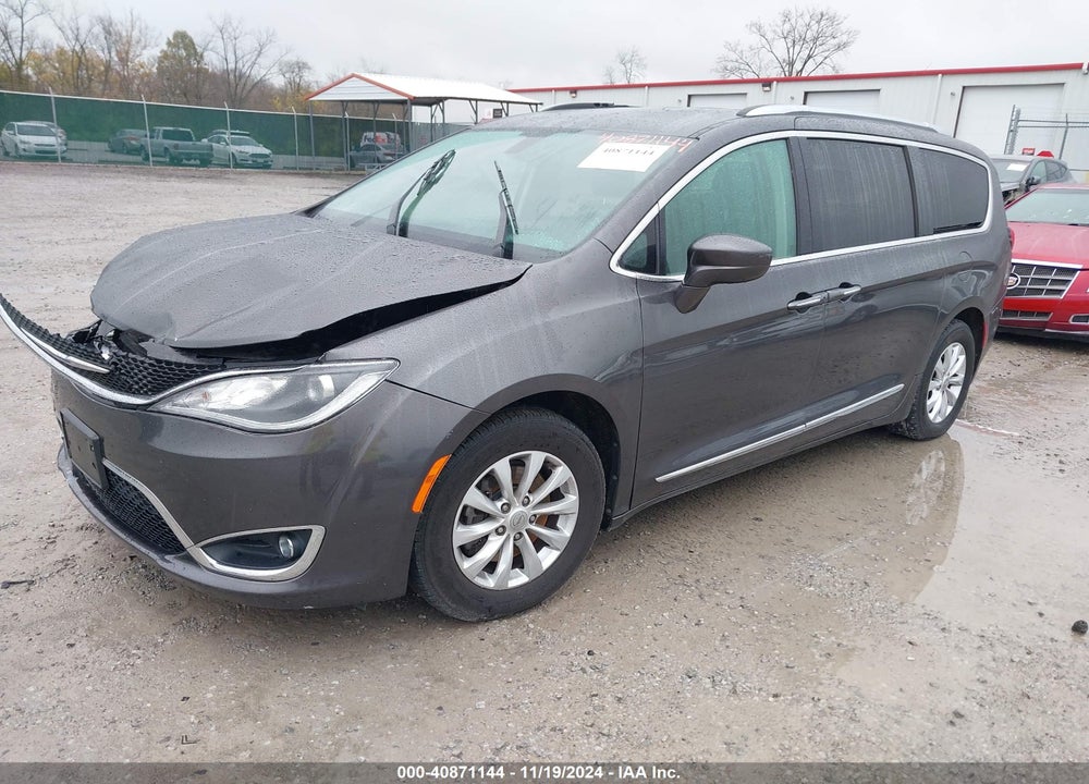 2018 CHRYSLER PACIFICA TOURING L VIN: 2C4RC1BG9JR275288