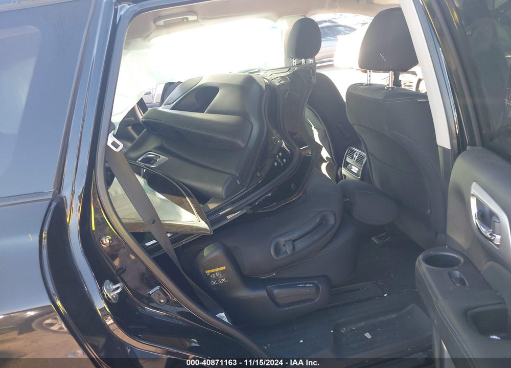 2020 NISSAN PATHFINDER S 2WD VIN: 5N1DR2AN9LC642857