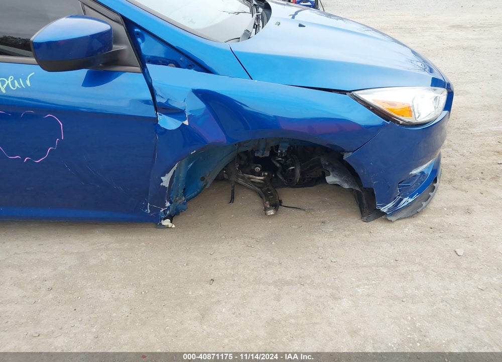 2018 FORD FOCUS SE VIN: 1FADP3F27JL327332