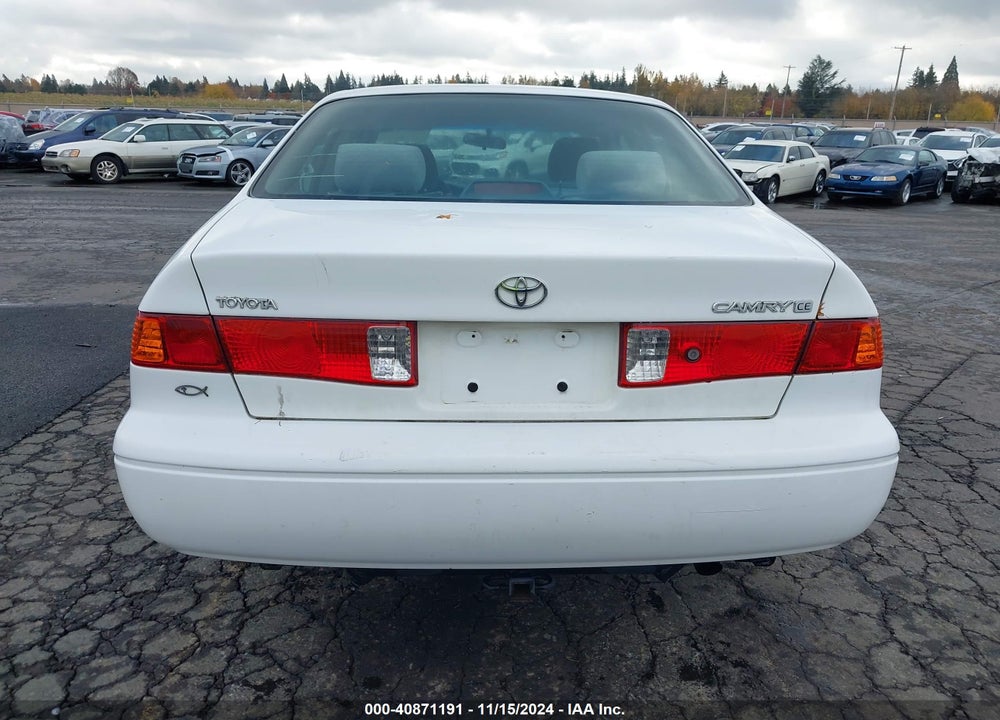 2001 TOYOTA CAMRY CE VIN: 4T1BG22K91U776888