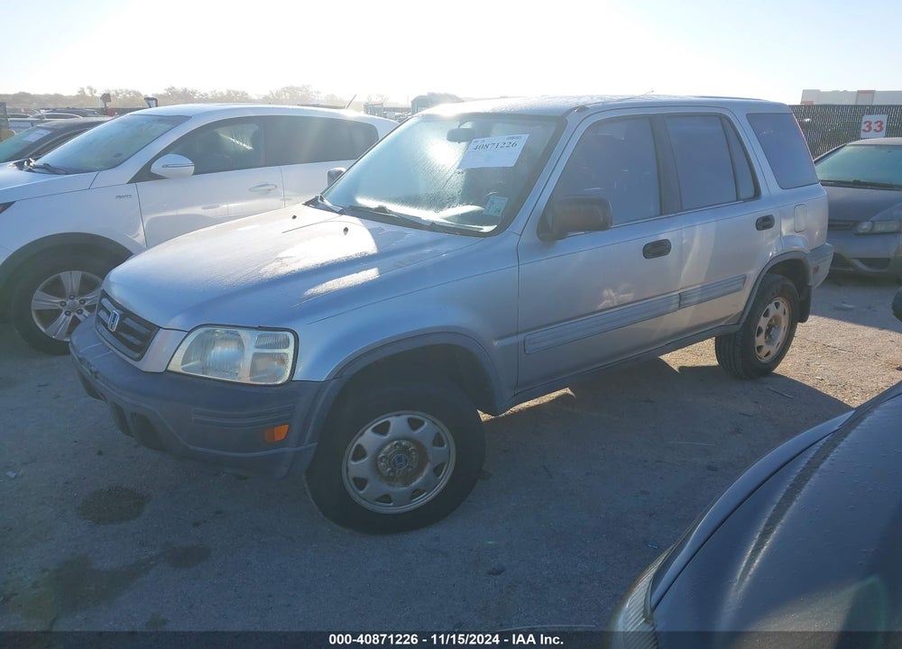 1998 HONDA CR-V LX VIN: JHLRD2847WC000389