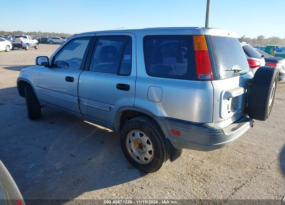 1998 HONDA CR-V LX VIN: JHLRD2847WC000389