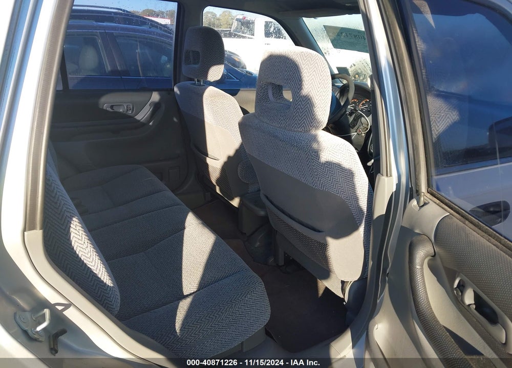 1998 HONDA CR-V LX VIN: JHLRD2847WC000389