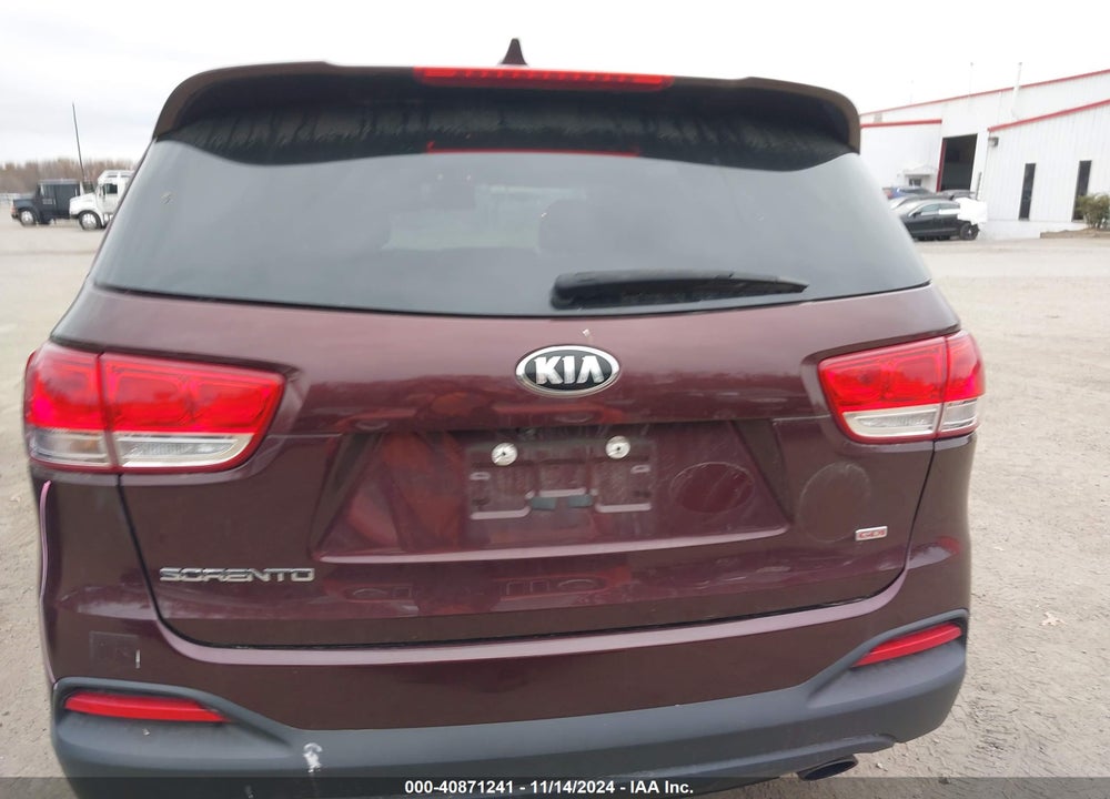 2018 KIA SORENTO 2.4L LX VIN: 5XYPG4A38JG407764