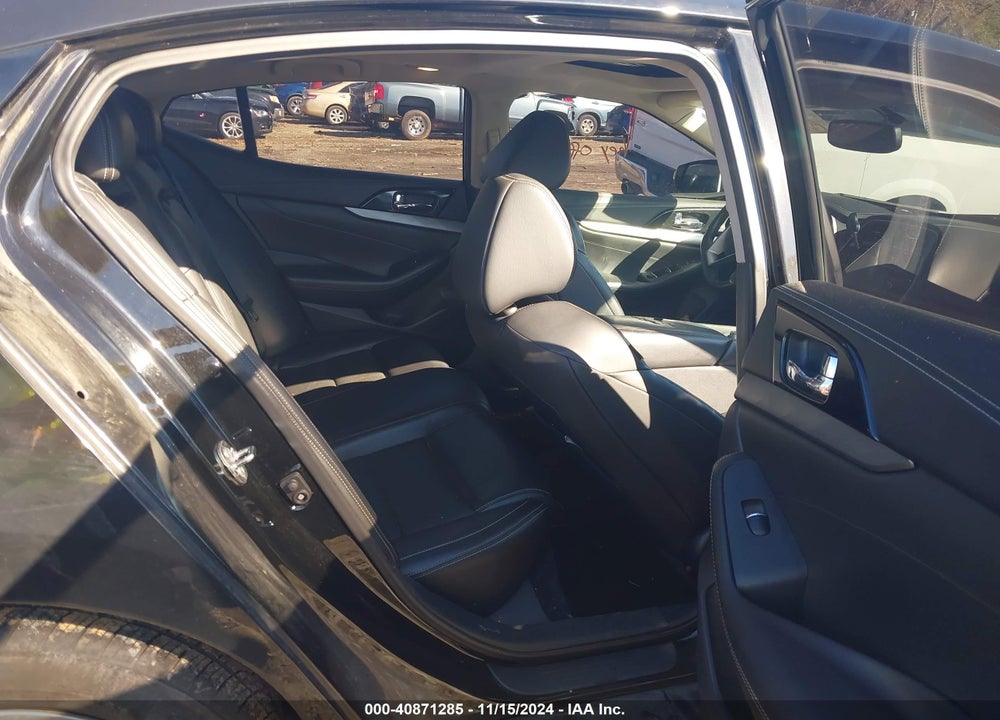 2017 NISSAN MAXIMA 3.5 SL VIN: 1N4AA6AP7HC424629