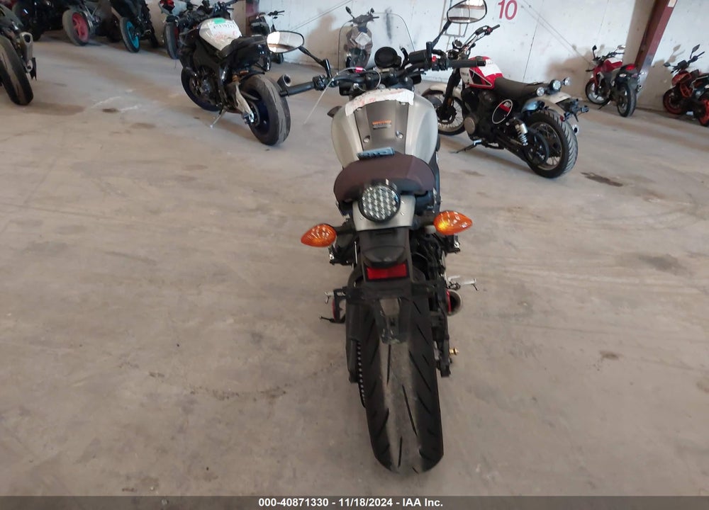 2016 YAMAHA XSR900 C/60TH ANNIVERSARY VIN: JYARN47Y8GA000033