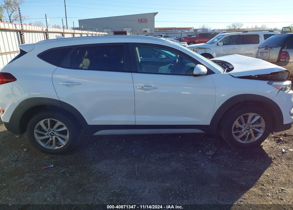2017 HYUNDAI TUCSON SE PLUS VIN: KM8J3CA40HU456871