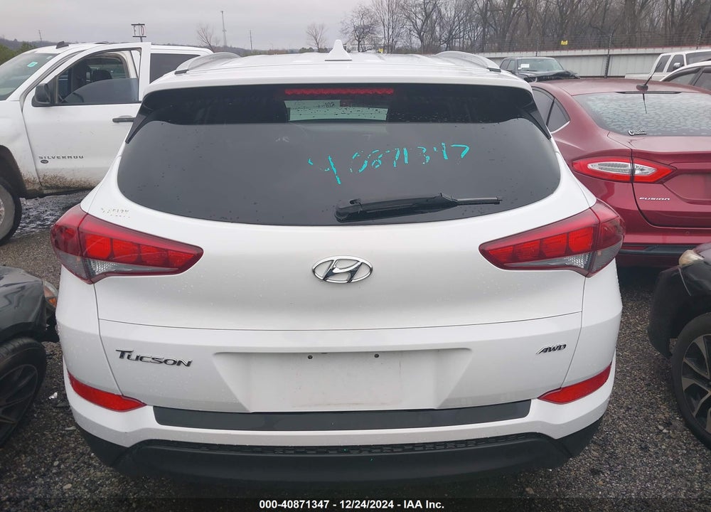 2017 HYUNDAI TUCSON SE PLUS VIN: KM8J3CA40HU456871