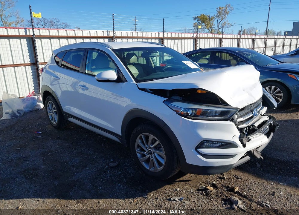 2017 HYUNDAI TUCSON SE PLUS VIN: KM8J3CA40HU456871