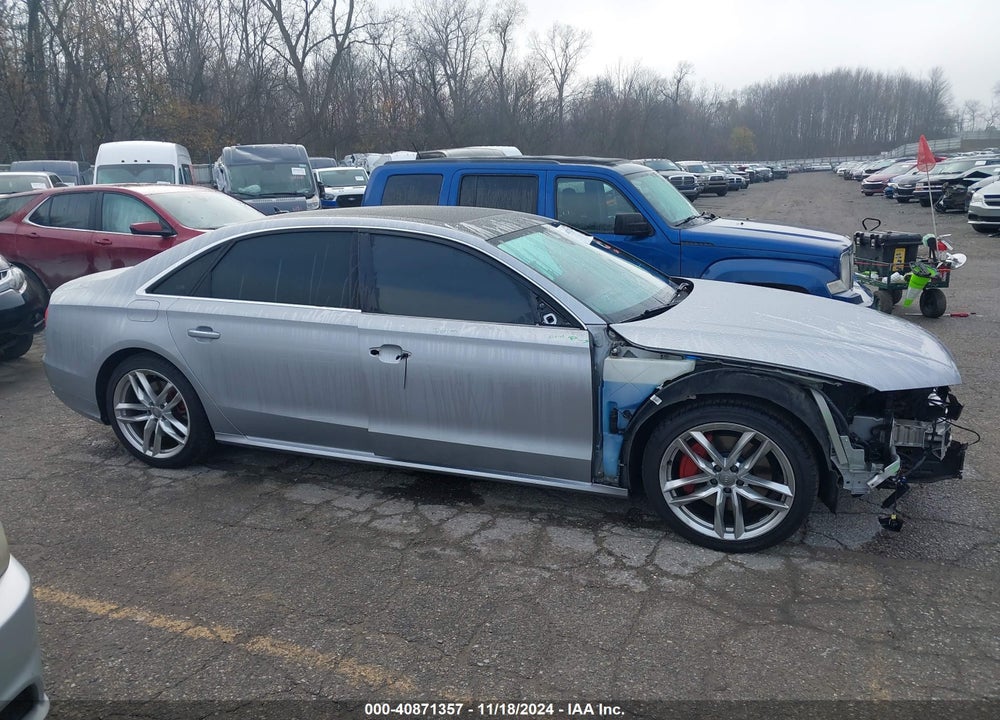 2016 AUDI A8 L 4.0T SPORT VIN: WAU43AFD7GN007739