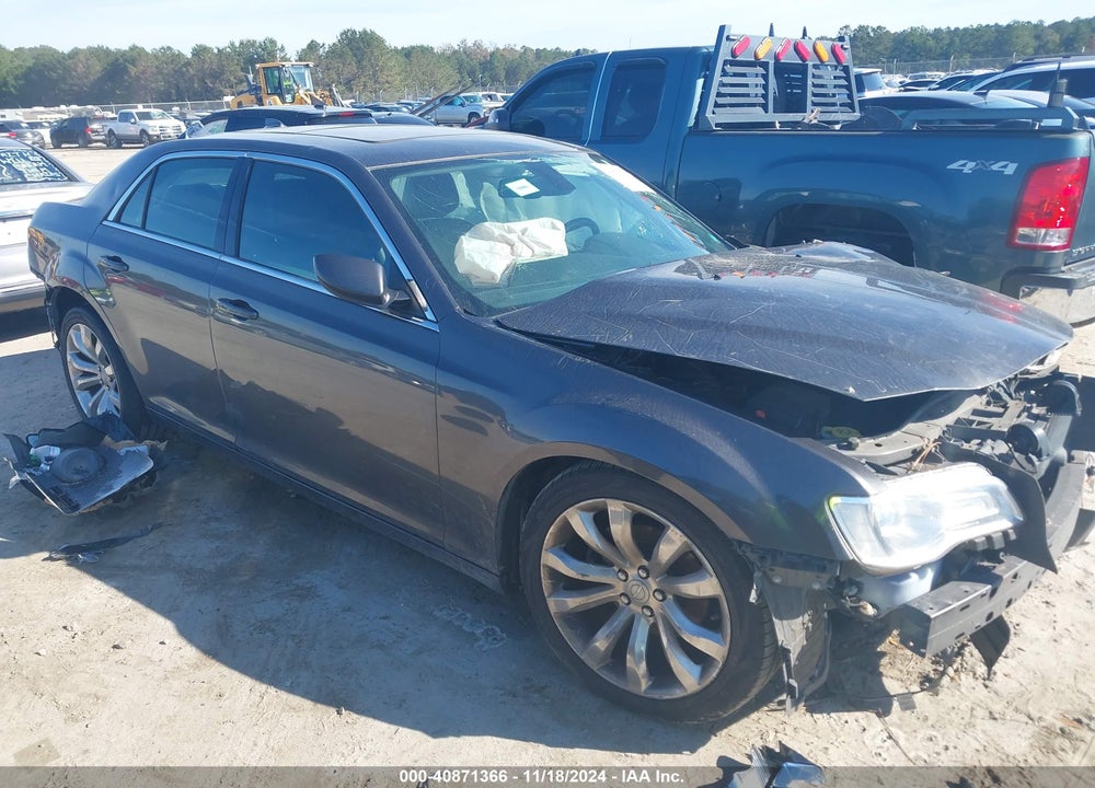 2018 CHRYSLER 300 TOURING L VIN: 2C3CCAAG2JH191377