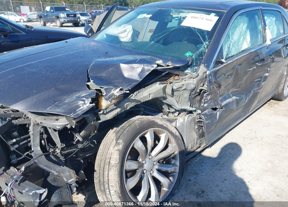 2018 CHRYSLER 300 TOURING L VIN: 2C3CCAAG2JH191377