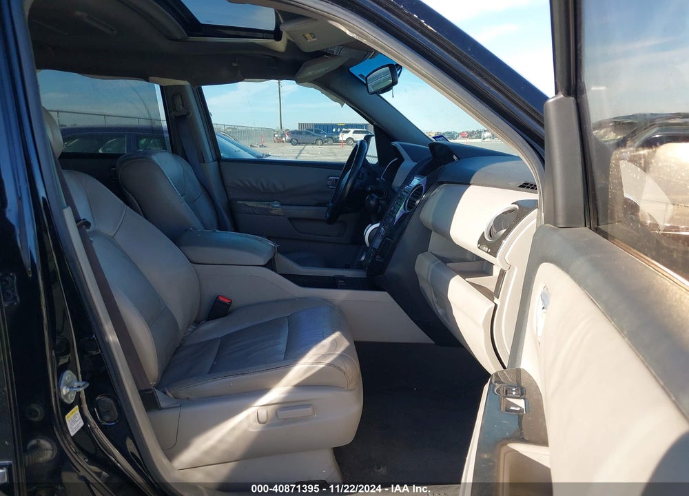 2010 HONDA PILOT TOURING VIN: 5FNYF3H92AB013518
