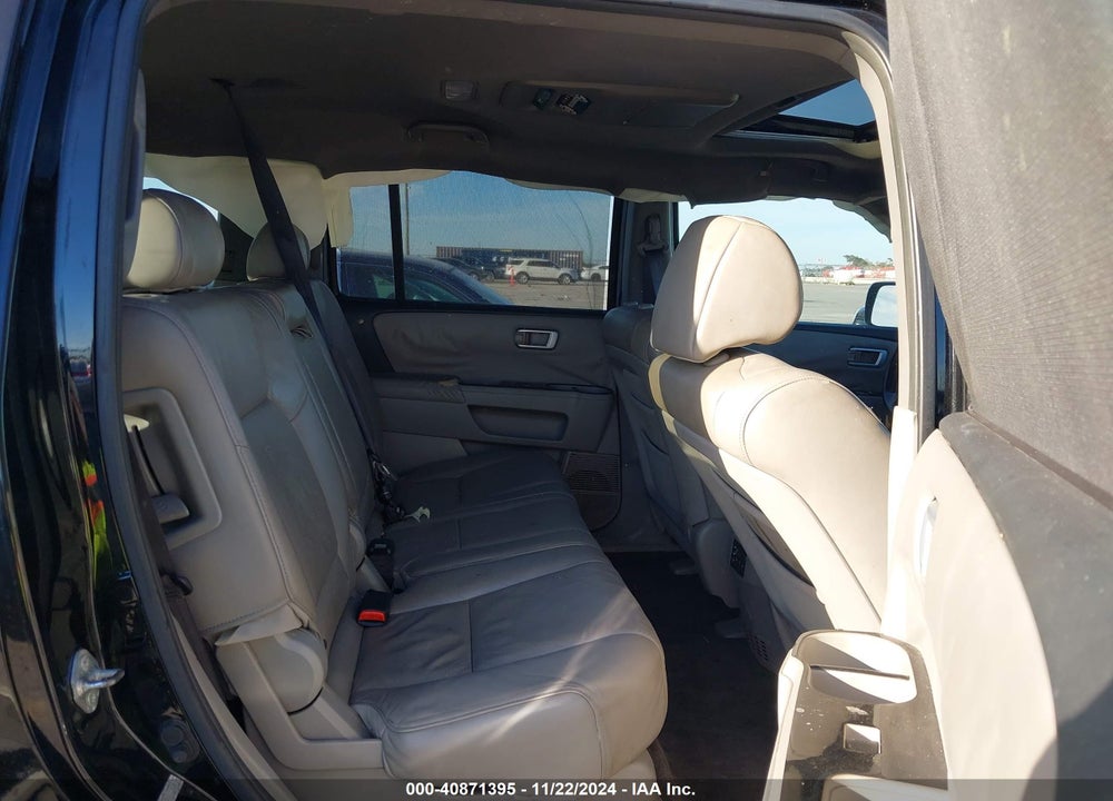 2010 HONDA PILOT TOURING VIN: 5FNYF3H92AB013518