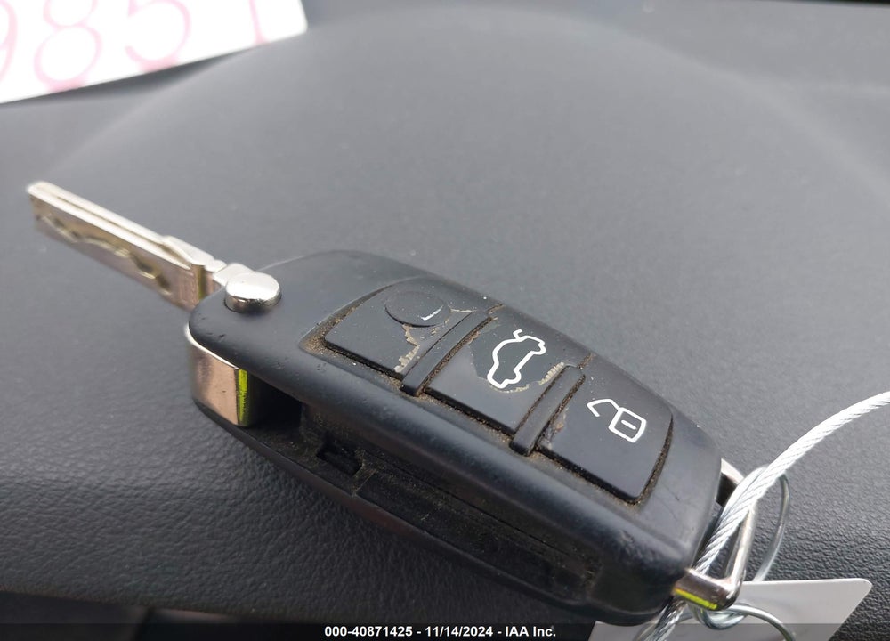2013 AUDI A3 2.0 TDI PREMIUM VIN: WAUBJAFM1DA022592