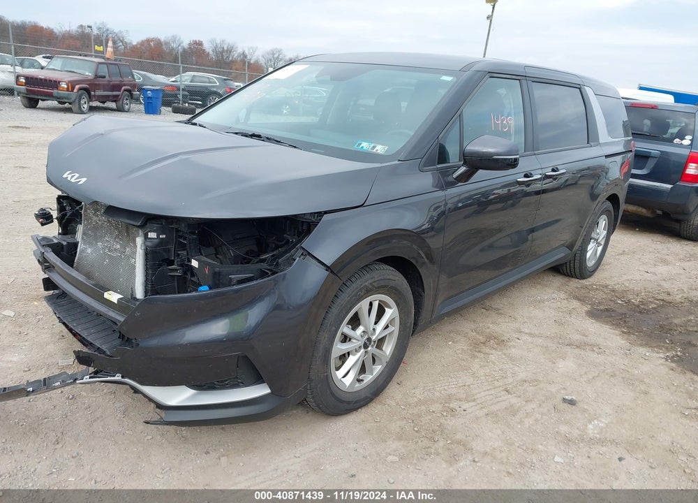 2023 KIA CARNIVAL MPV LX SEAT PACKAGE VIN: KNDNB4H33P6227714