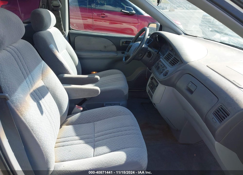 2003 TOYOTA SIENNA CE VIN: 4T3ZF19C93U531240