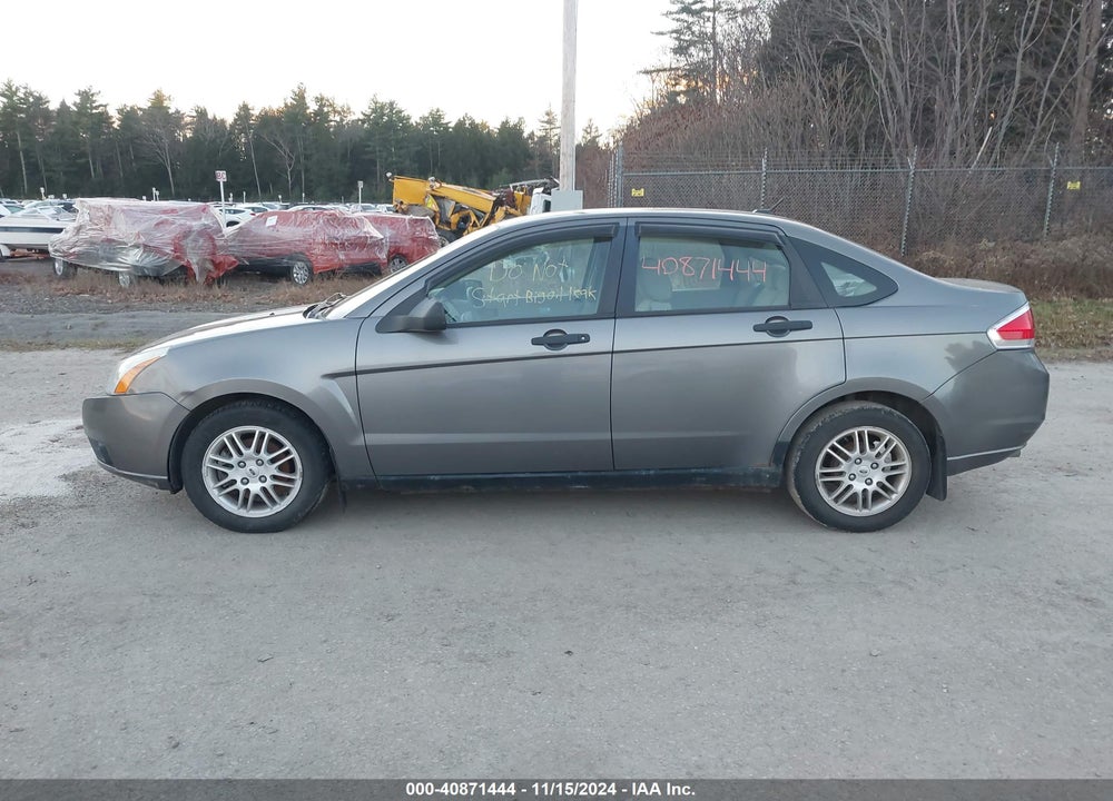 2011 FORD FOCUS SE VIN: 1FAHP3FN7BW192350