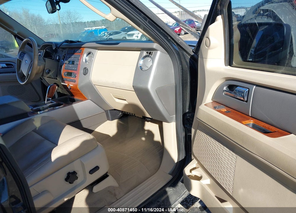 2010 FORD EXPEDITION EDDIE BAUER/KING RANCH VIN: 1FMJU1J52AEA53615
