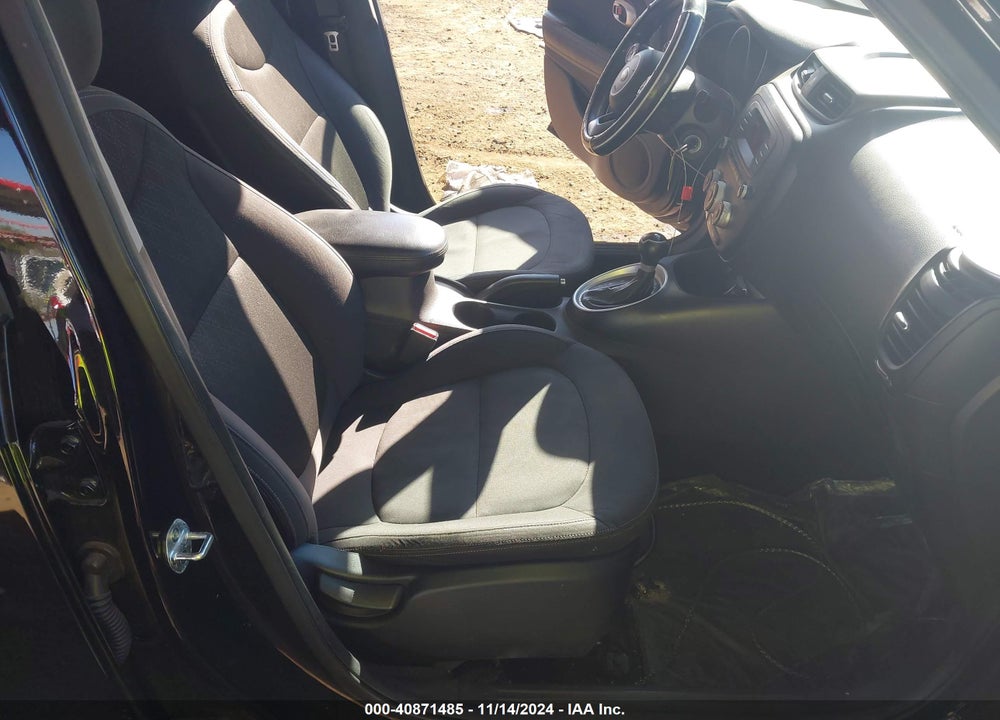 2015 KIA SOUL VIN: KNDJN2A27F7800490