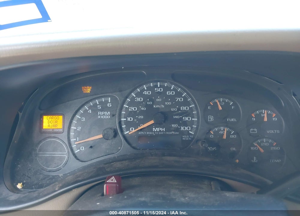 2001 CHEVROLET SUBURBAN 1500 LS VIN: 3GNEC16T61G279303