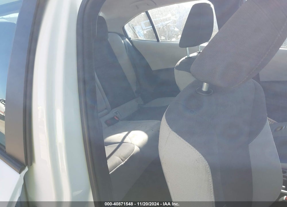 2024 TOYOTA COROLLA LE VIN: 5YFB4MDE2RP084500