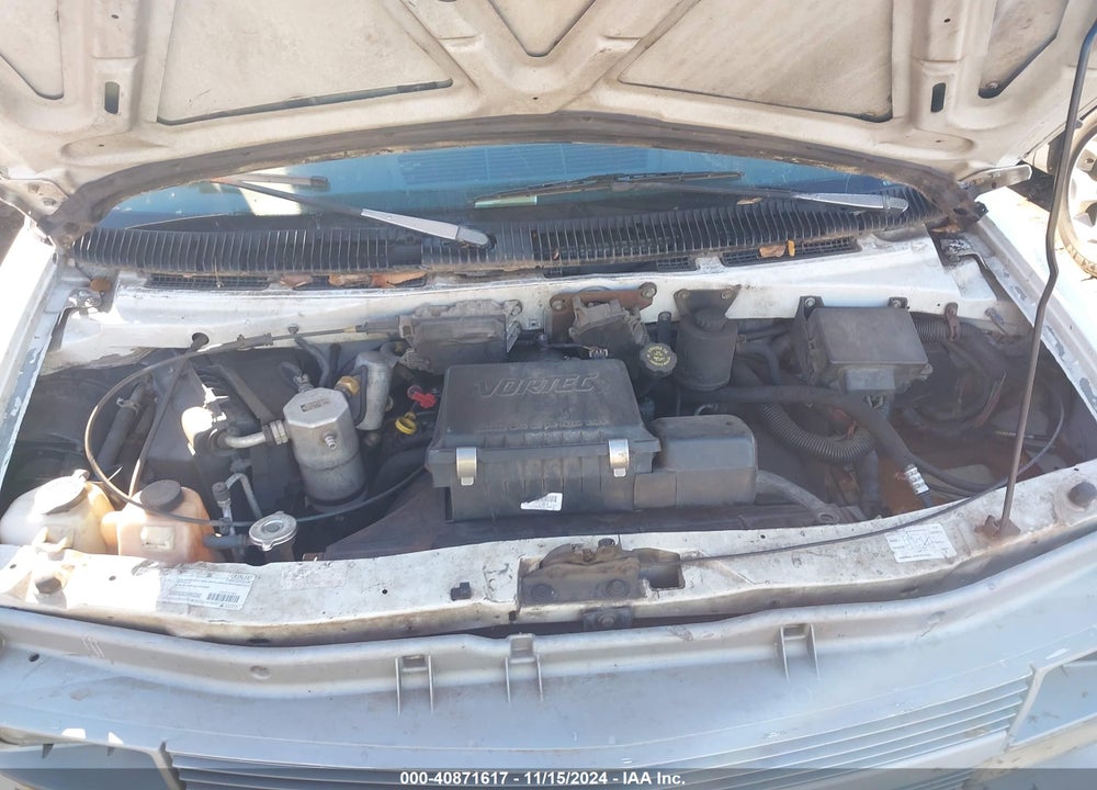 2001 CHEVROLET ASTRO VIN: 1GCDL19W01B125253