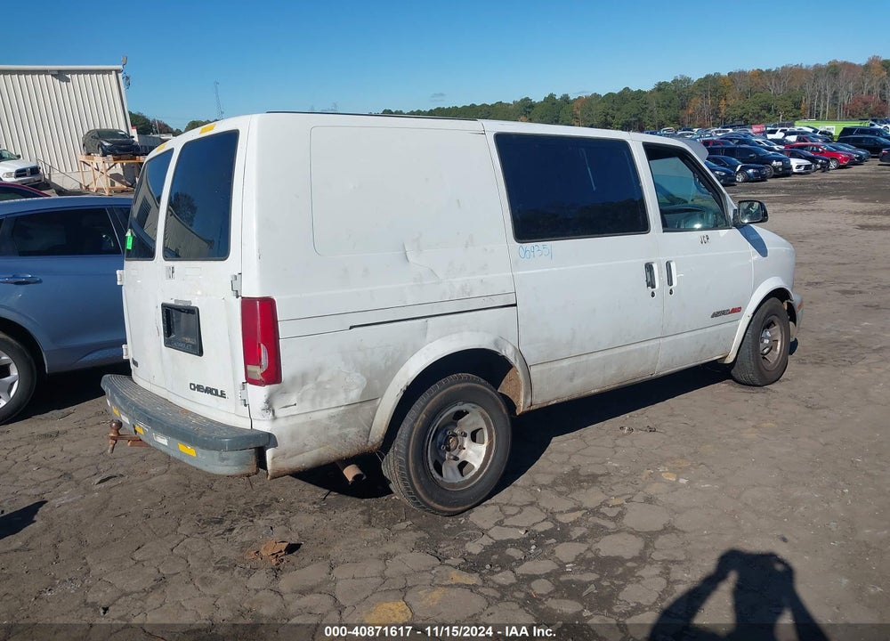 2001 CHEVROLET ASTRO VIN: 1GCDL19W01B125253