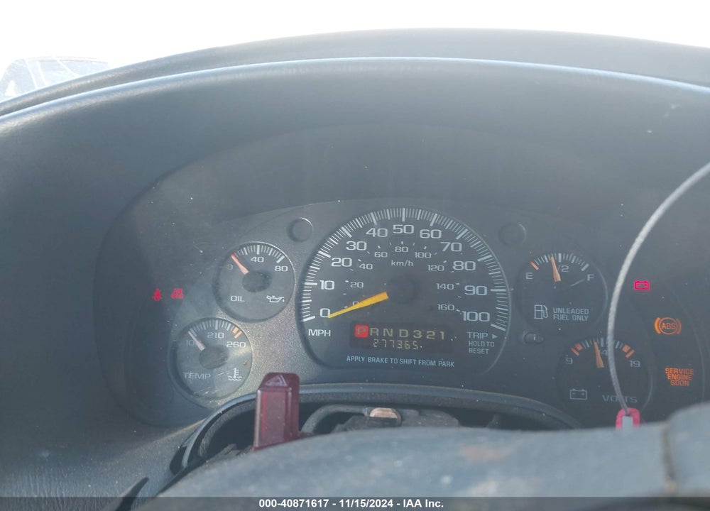 2001 CHEVROLET ASTRO VIN: 1GCDL19W01B125253