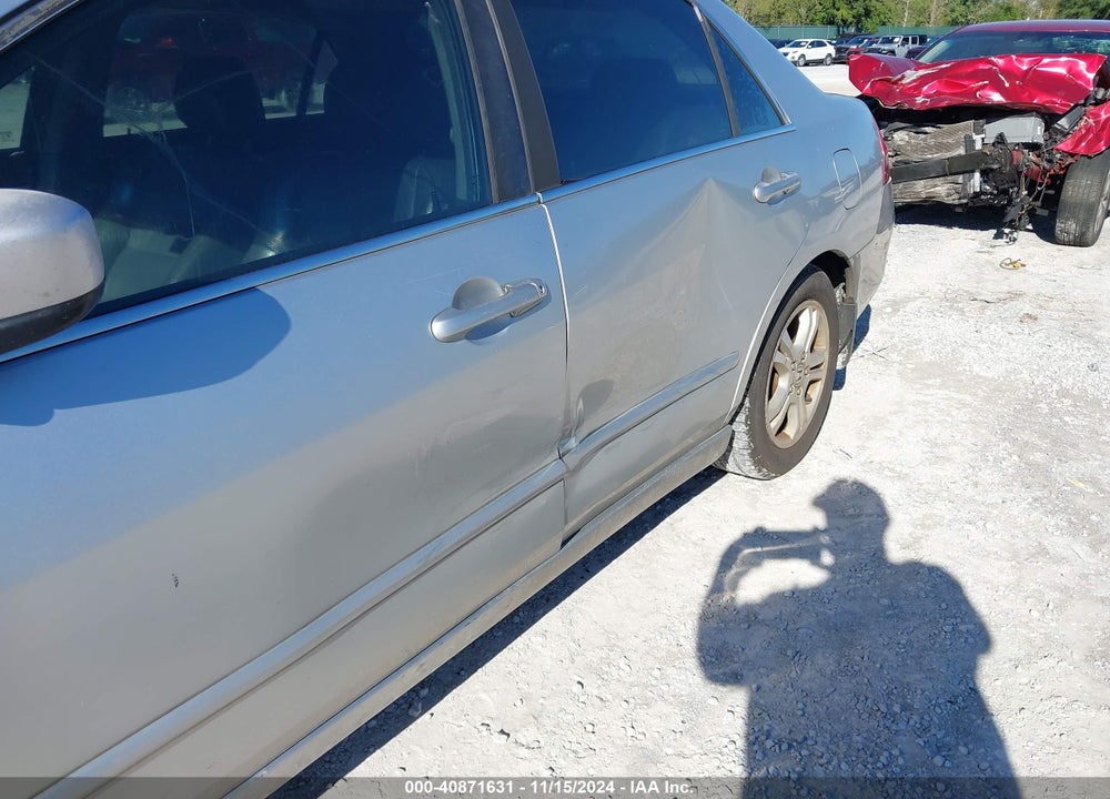 2007 HONDA ACCORD 2.4 EX VIN: 1HGCM56857A093079